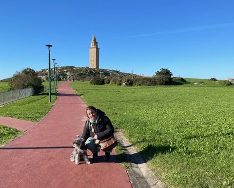 Paseo con perro en Torre de Hércules A Coruña