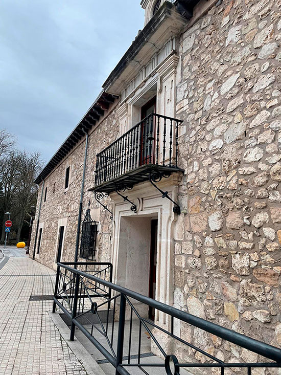Fachada apartamento María Luisa - Burgos