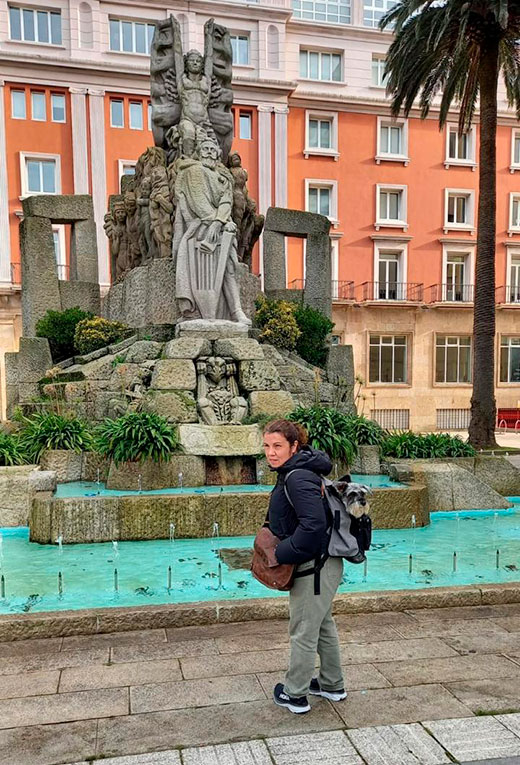 Paseo con perro en Jardines Méndez Nuñez A Coruña